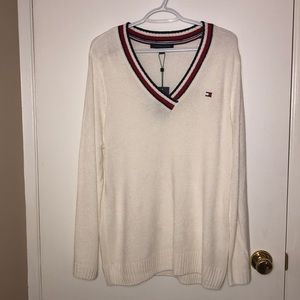 🎄Tommy Hilfiger long sleeve sweater NWT Large
